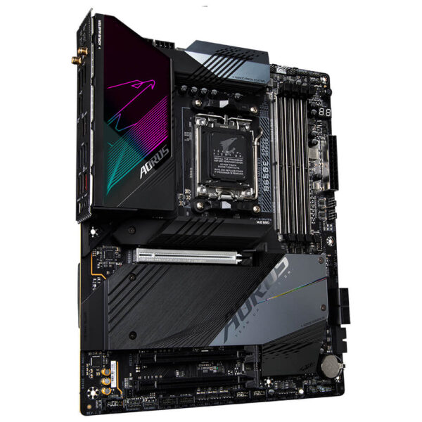 Gigabyte B650E AORUS Master (rev. 1.0) - B650E-AORUS-MASTER Image 3 - GamesnComps.com